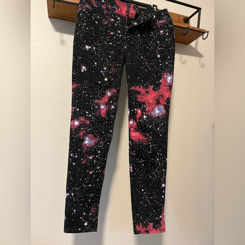 HOT TOPIC BLACKHEART Pants, Supper Skinny, Cosmos pattern, size 11 juniors